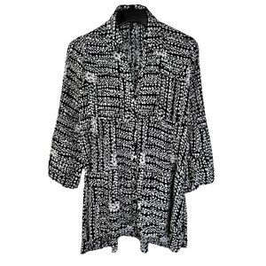 Sunny Leigh Tegan Dot Hilo Top Women’s 1X Black White Pleated 3/4 Sleeve Button